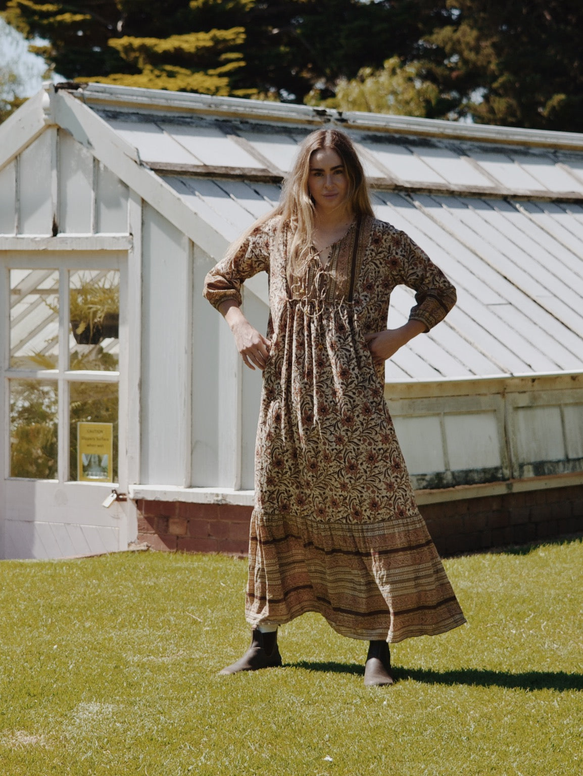 HENRI MAXI DRESS HAND BLOCKED EARTHY BROWN FLORAL