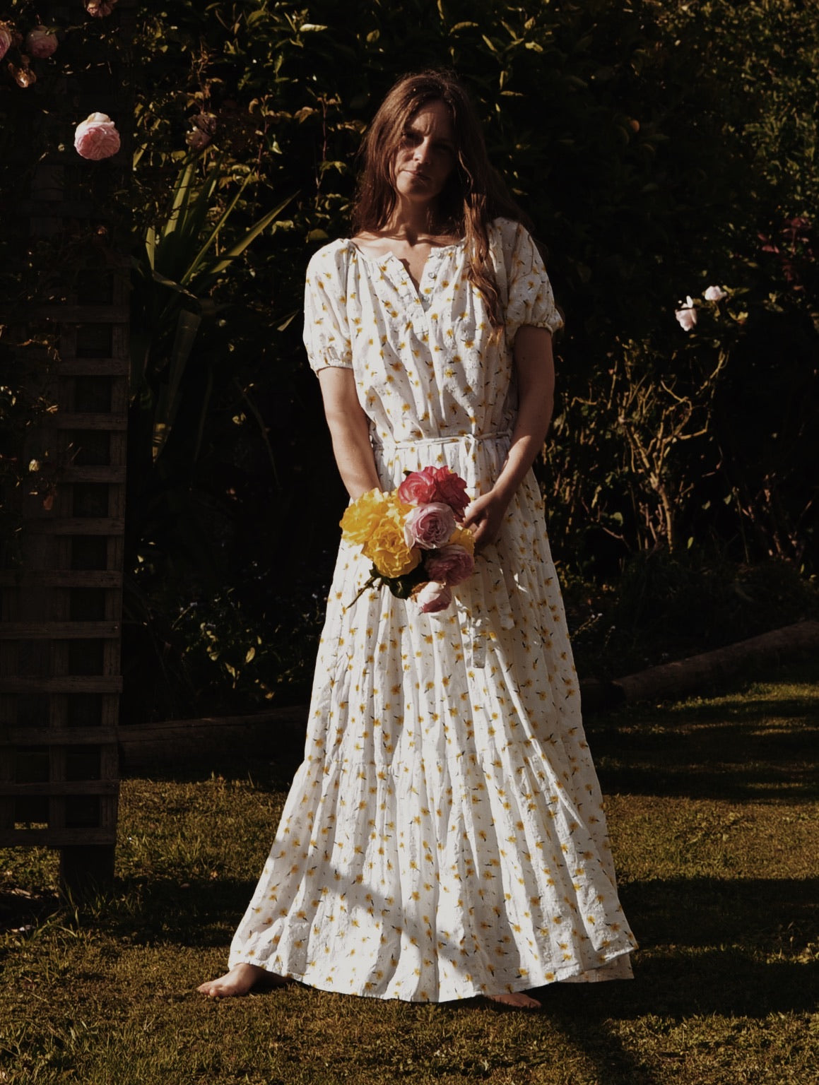 100% RECYCLED COTTON - DELPHINIUM MAXI DRESS WHITE DAISY FLORAL